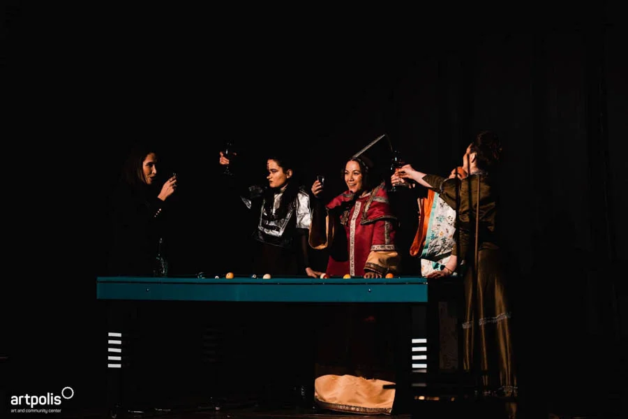 Shfaqja Teatrore “Top Girls”